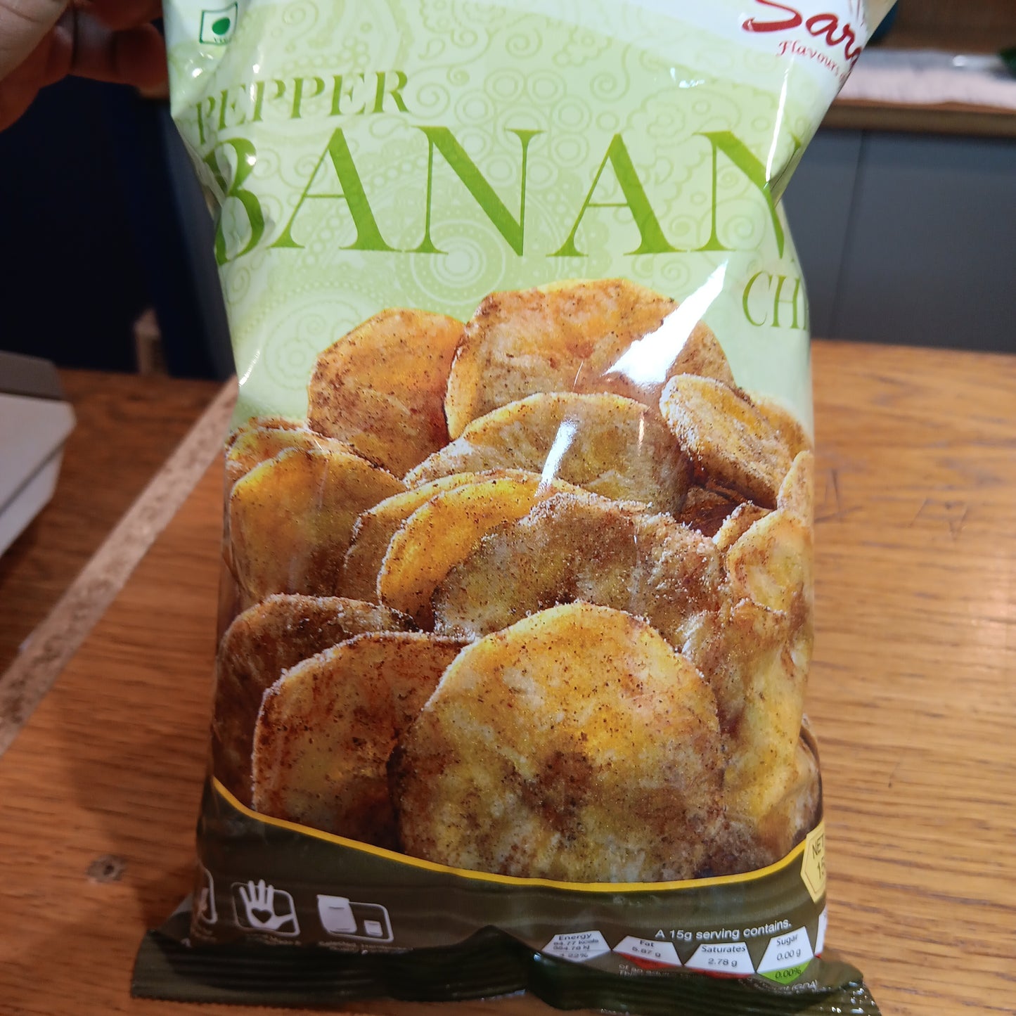 Saras pepper banana chips