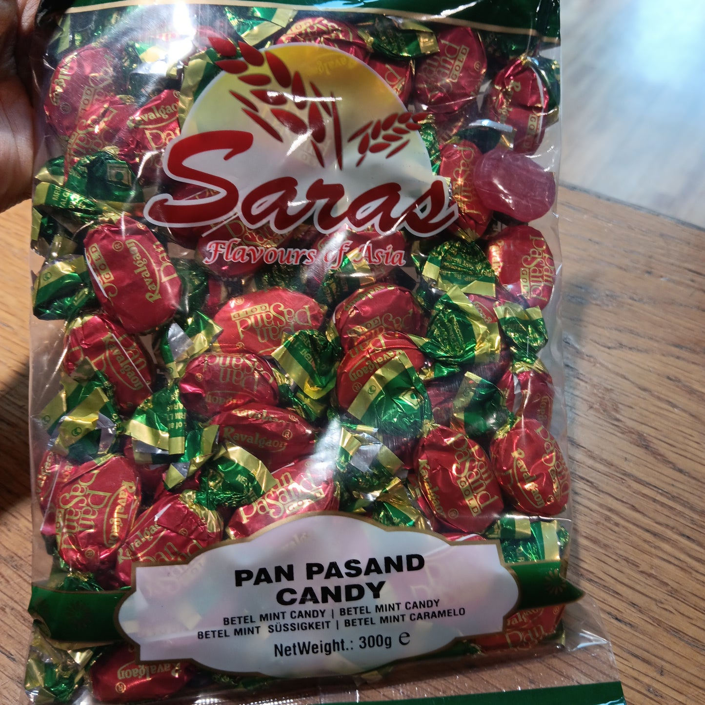 Saras pan pasand candy