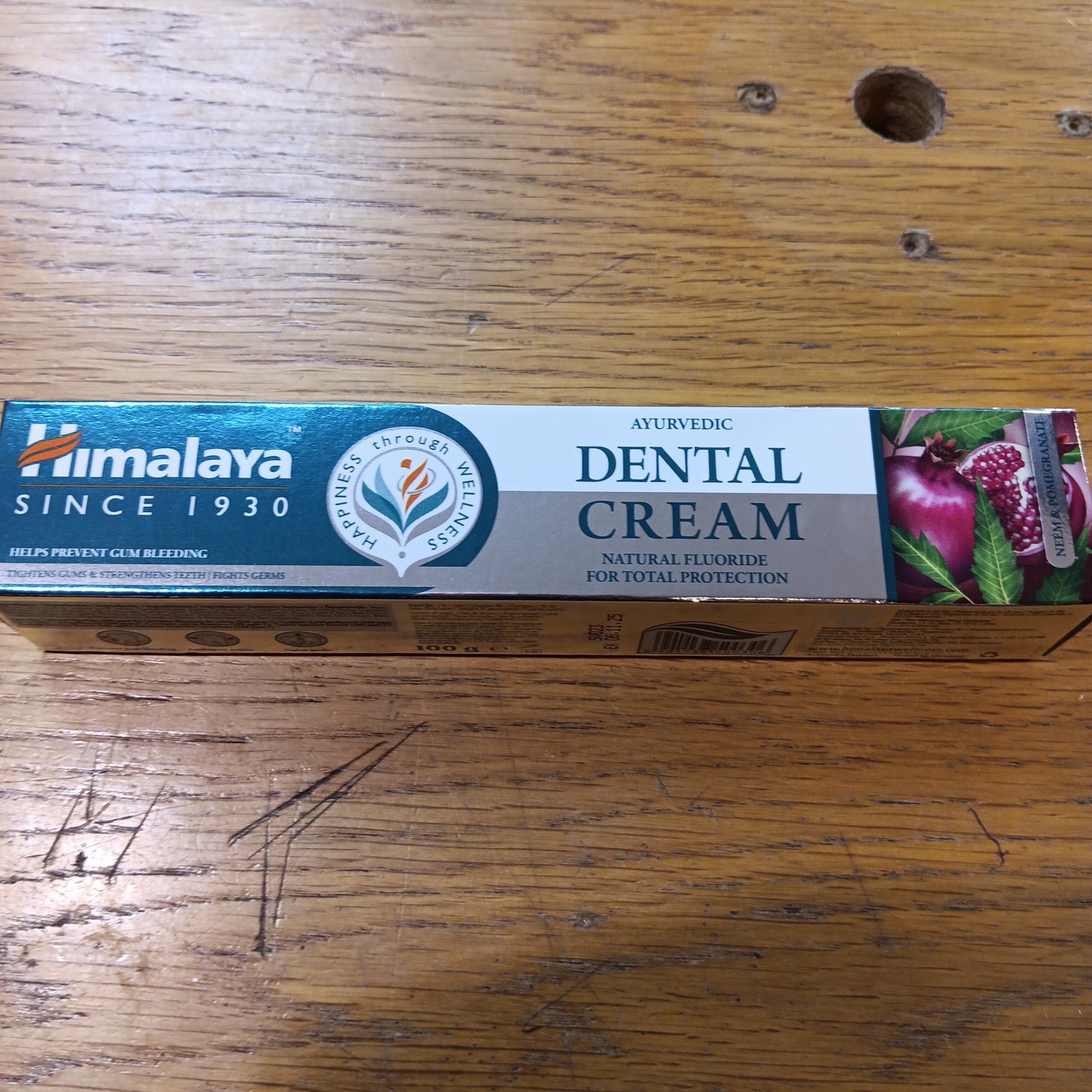 Himalaya  ayurvedic dental cream